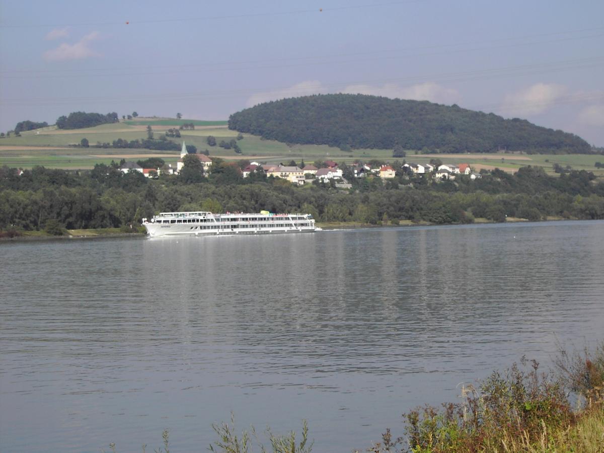 Gasthaus Donaublick Leiben Exteriör bild